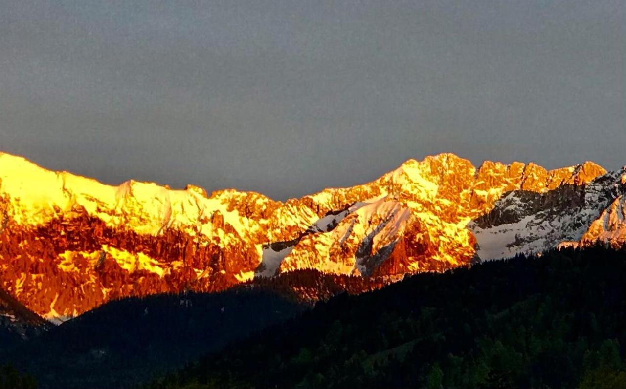 Appartement Landhaus Alpenblick à Garmisch-Partenkirchen Extérieur photo