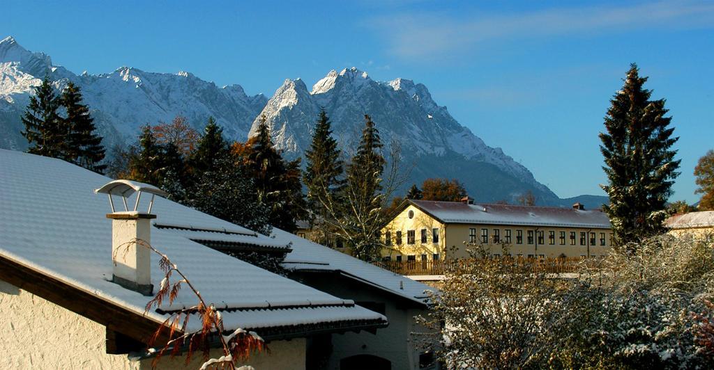 Appartement Landhaus Alpenblick à Garmisch-Partenkirchen Extérieur photo