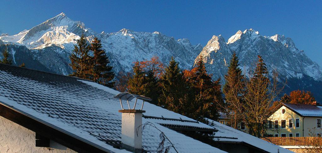 Appartement Landhaus Alpenblick à Garmisch-Partenkirchen Extérieur photo