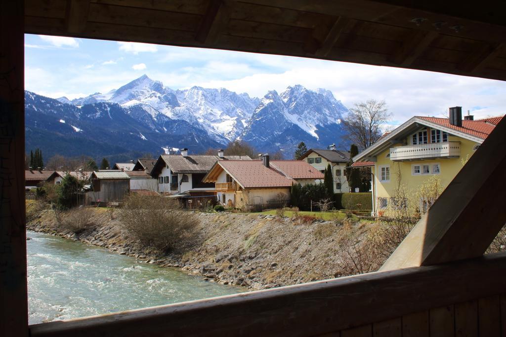 Appartement Landhaus Alpenblick à Garmisch-Partenkirchen Chambre photo